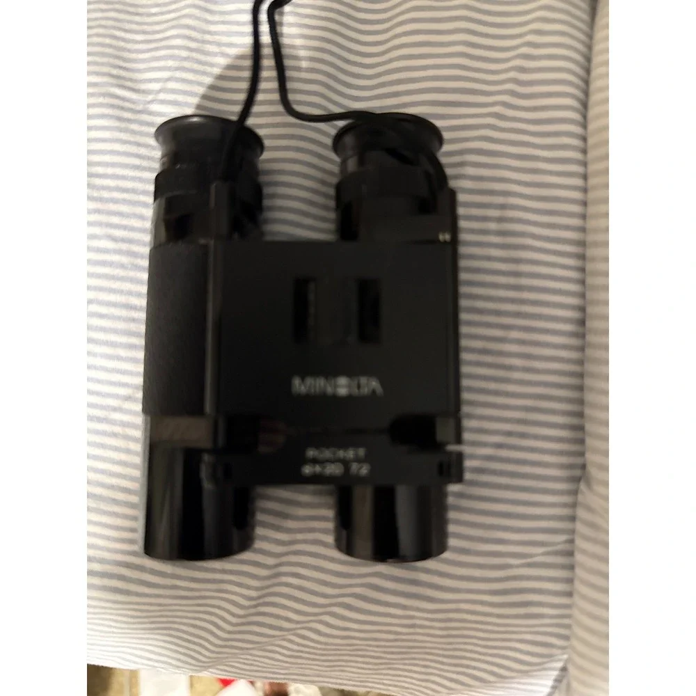 Minolta Pocket 8x20 7.2 Binoculars Compact Folding Black Travel Sport Optic